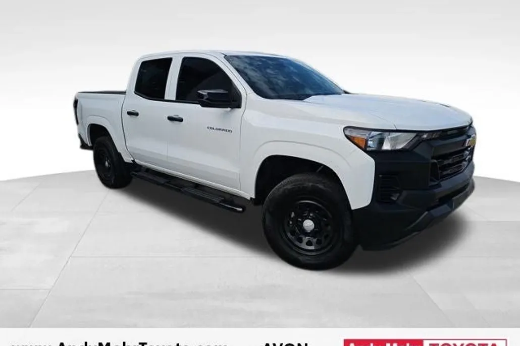 2024 Chevrolet Colorado Work Truck photo 1