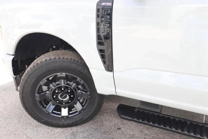 2026 Ford F-250 photo 1
