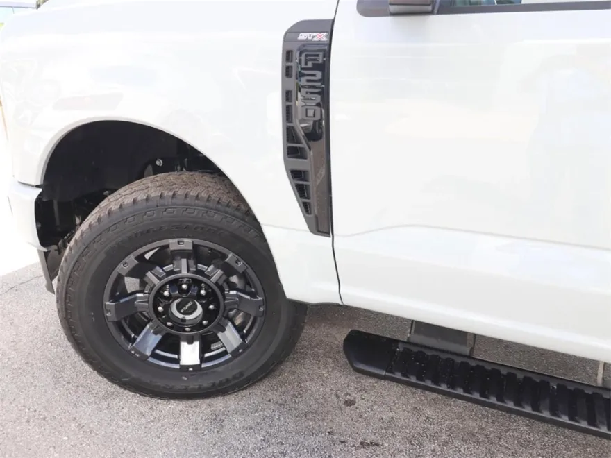 2026 Ford F-250 photo 1