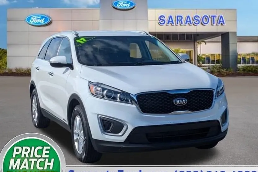 2017 Kia Sorento LX photo 1