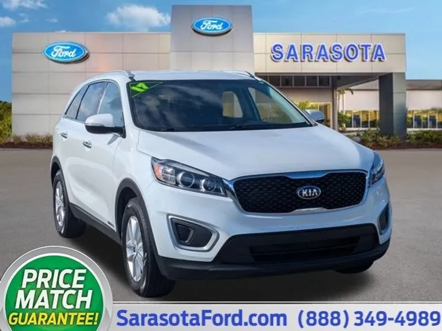 2017 Kia Sorento LX photo 1