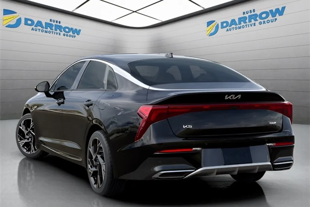 2025 Kia K5 GT-Line photo 1