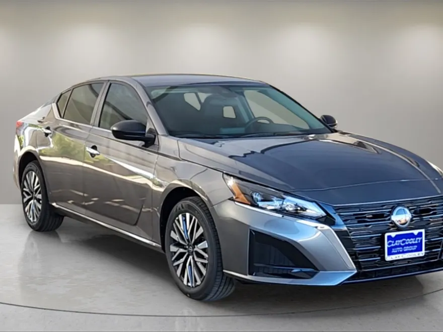 2025 Nissan Altima 2.5 SV photo 1