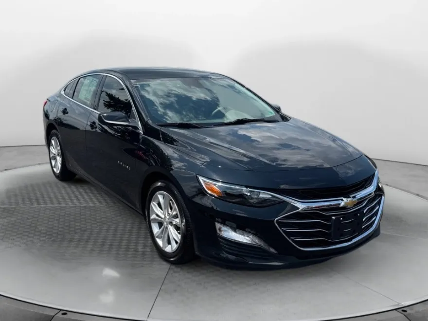 2023 Chevrolet Malibu 1LT photo 1