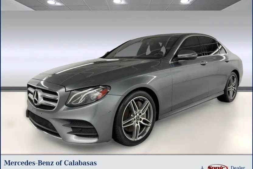 2019 Mercedes Benz E 300 Sedan photo 1