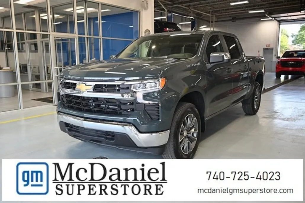 2026 Chevrolet Silverado photo 1