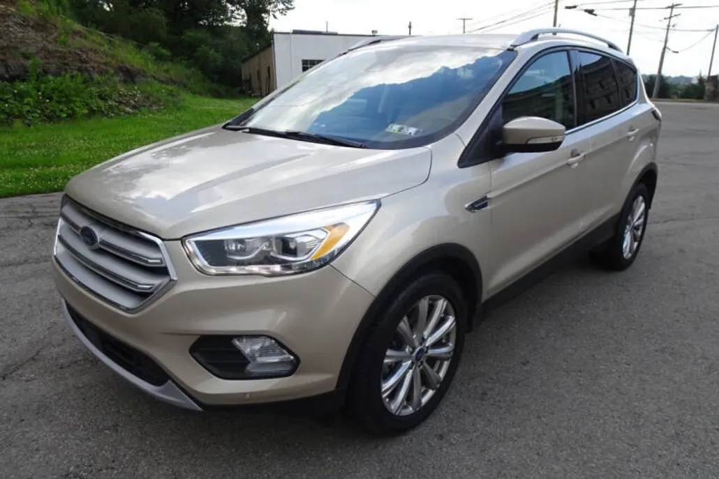 2018 Ford Escape Titanium photo 1