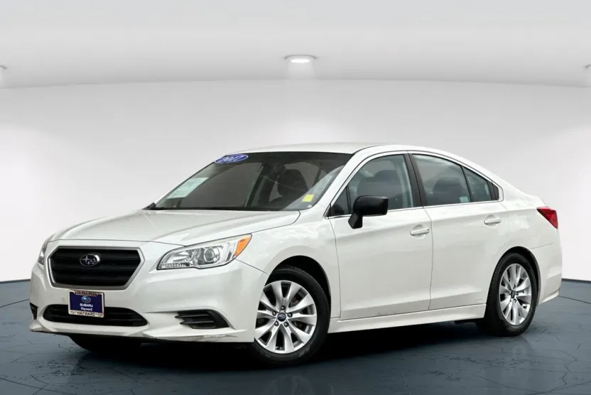 2017 Subaru Legacy 2.5i photo 1