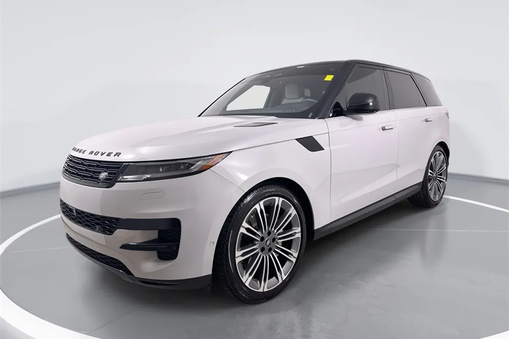 2024 Land Rover Range Rover Sport P360 SE photo 1