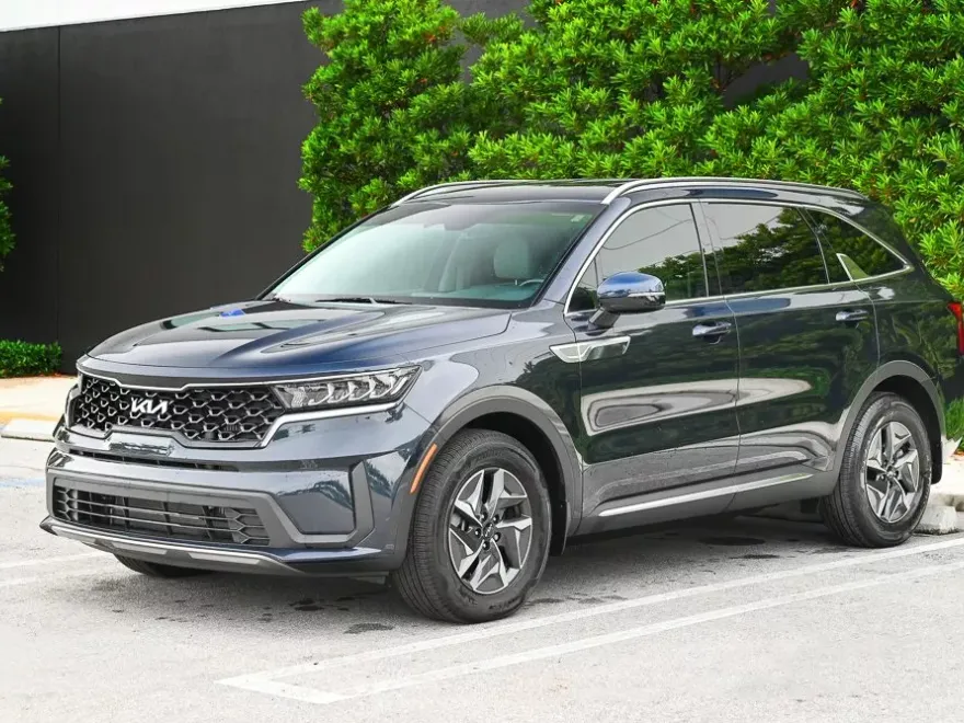 2022 Kia Sorento Hybrid S photo 1