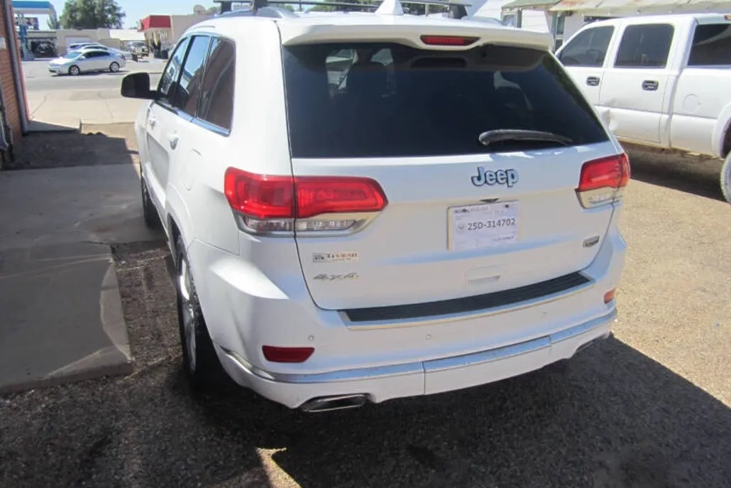 2015 Jeep Grand Cherokee Summit photo 1
