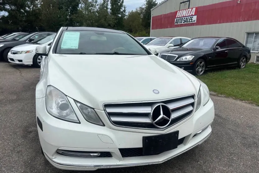 2012 Mercedes Benz E 350 photo 1