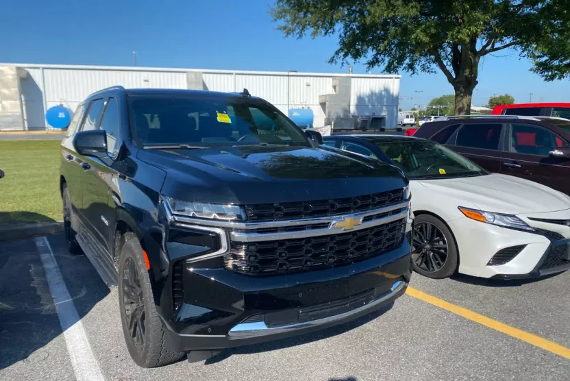 2023 Chevrolet Tahoe LS photo 1