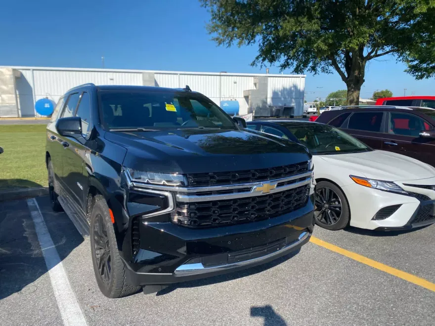 2023 Chevrolet Tahoe LS photo 1