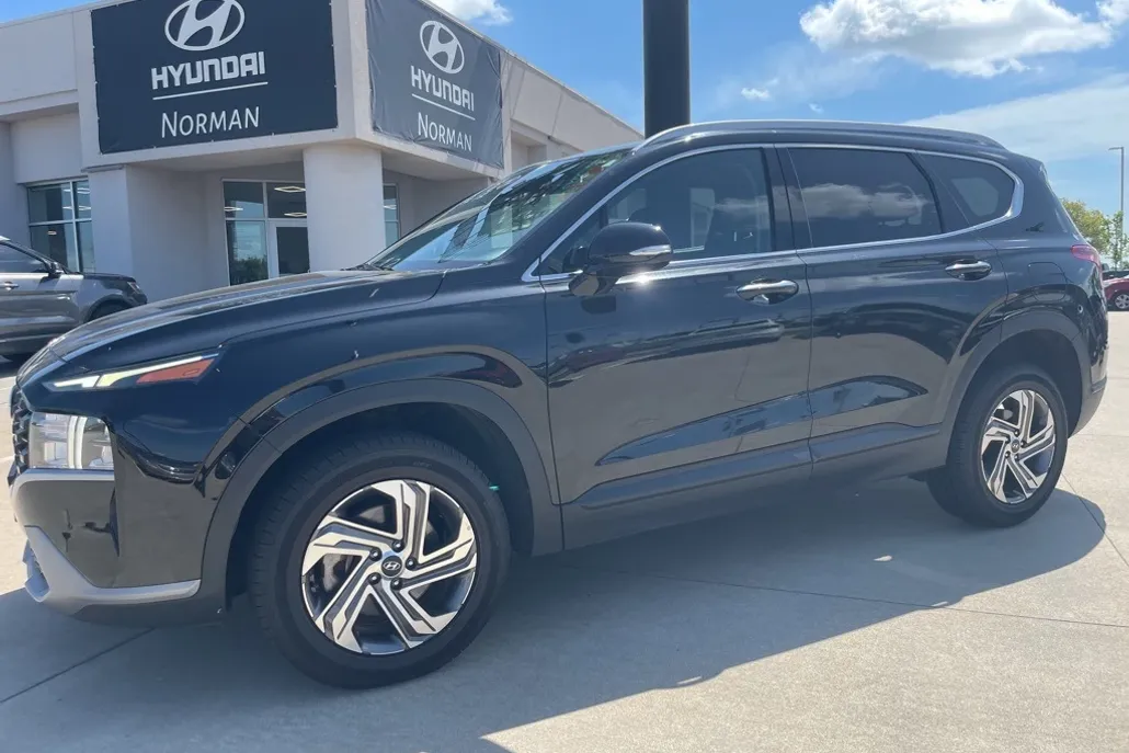 2023 Hyundai Santa Fe SEL photo 1