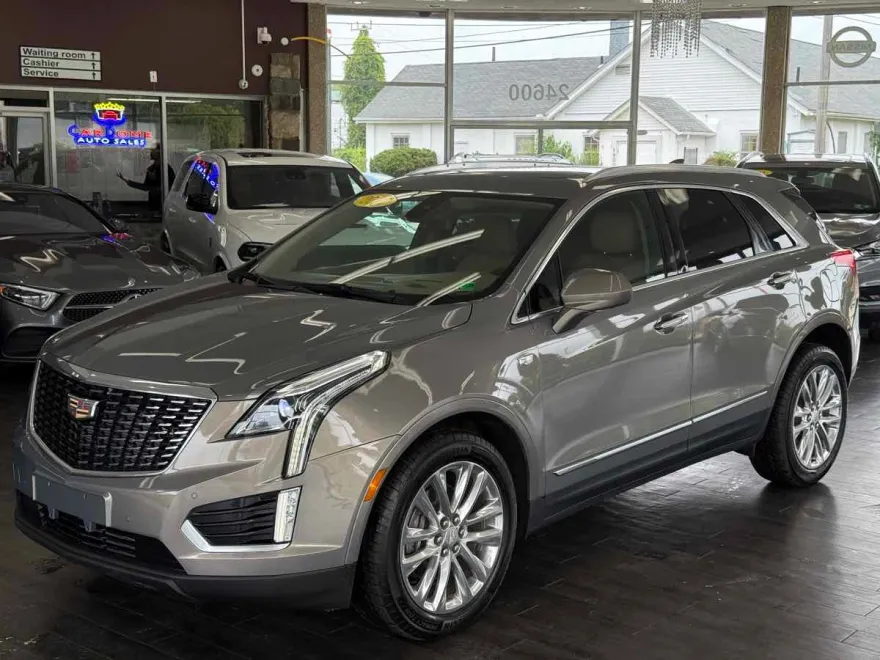 2017 Cadillac XT5 Platinum photo 1