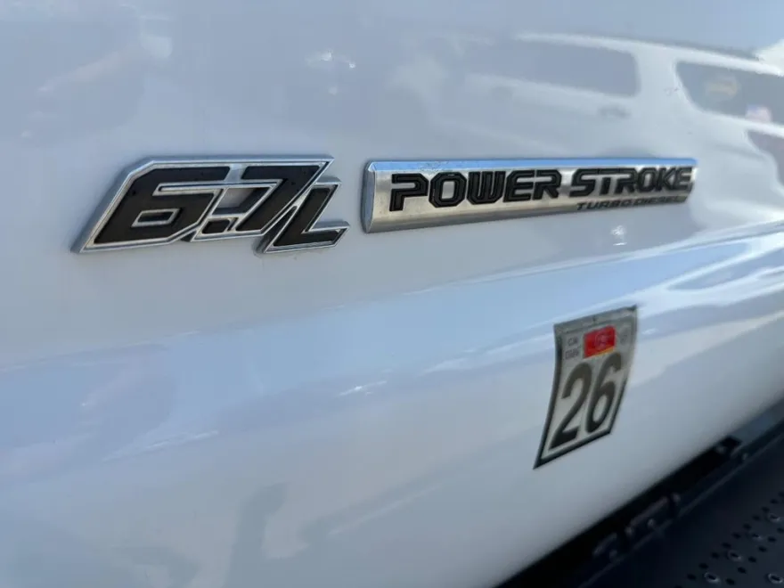 2016 Ford F-650 Crew Cab photo 1