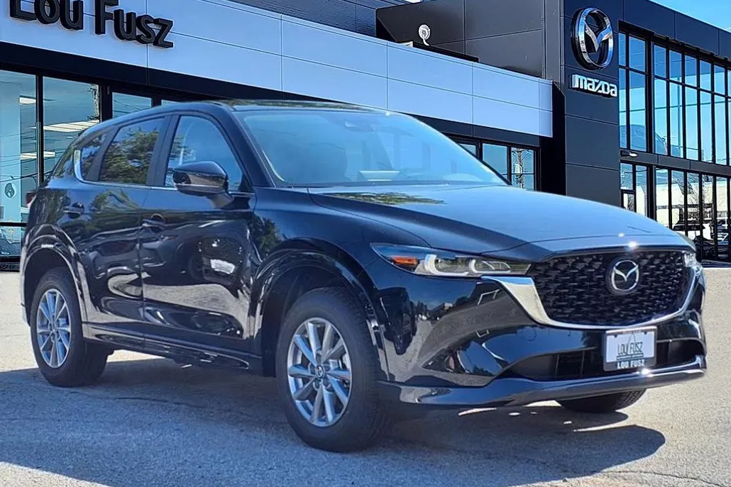 2025 Mazda CX-5 2.5 S Preferred photo 1