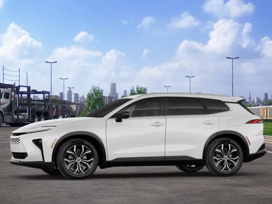 2025 Toyota Crown Signia XLE photo 1