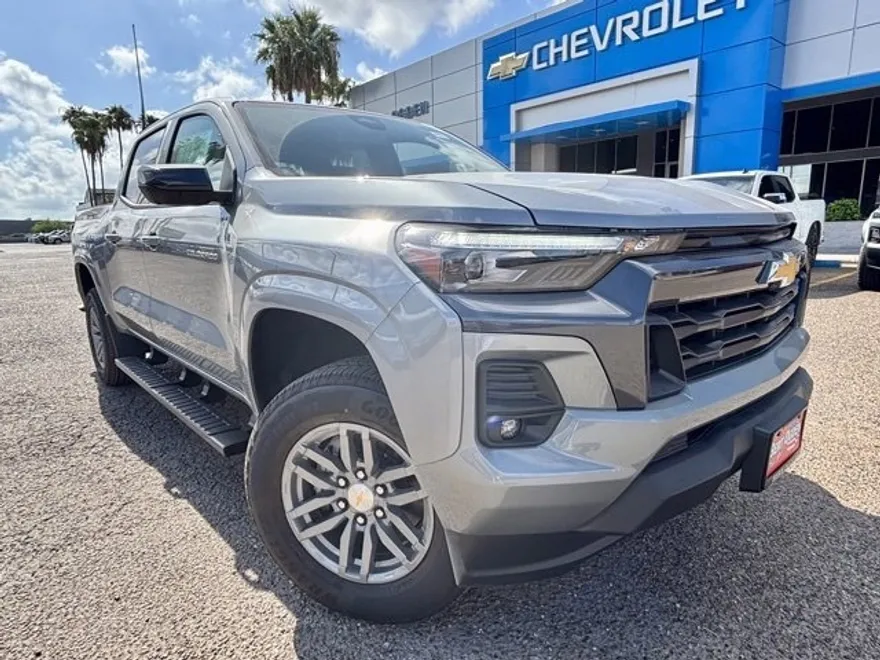 2026 Chevrolet Colorado LT photo 1
