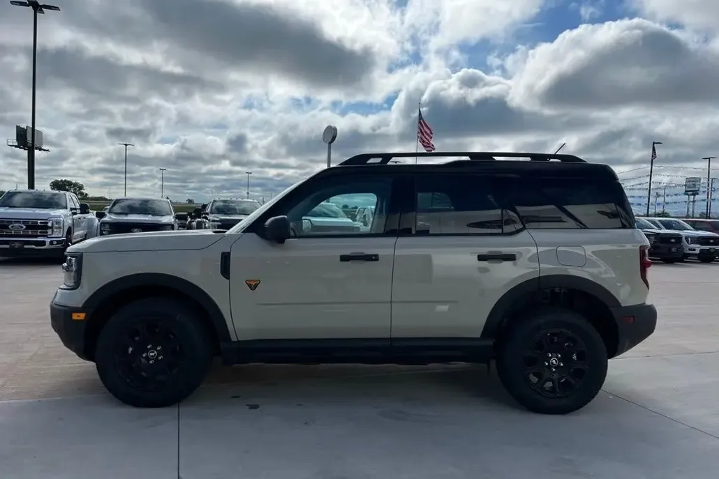 2025 Ford Bronco Sport Badlands photo 1