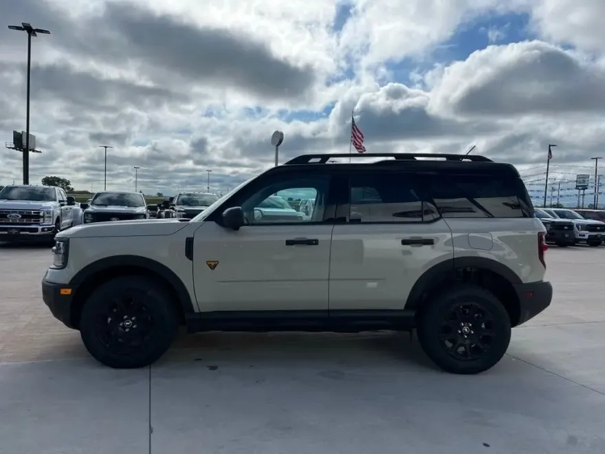 2025 Ford Bronco Sport Badlands photo 1