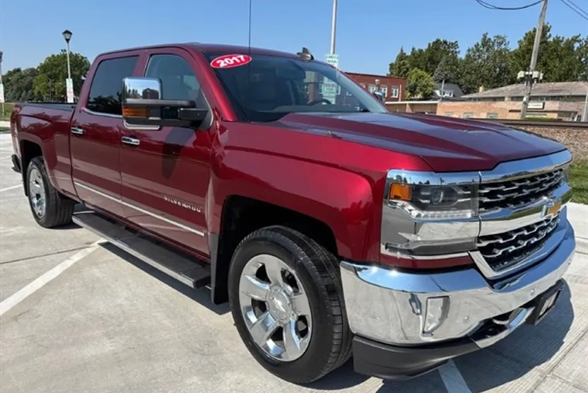 2017 Chevrolet Silverado 1500 LTZ photo 1