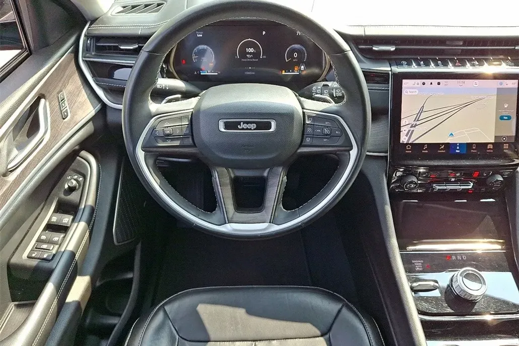 2022 Jeep Grand Cherokee Limited photo 1