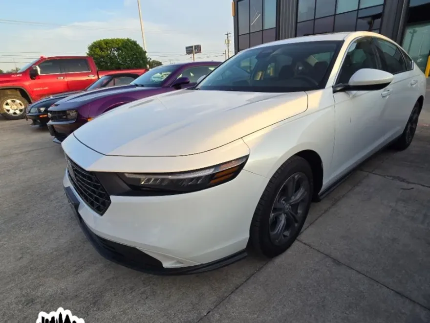 2023 Honda Accord EX photo 1