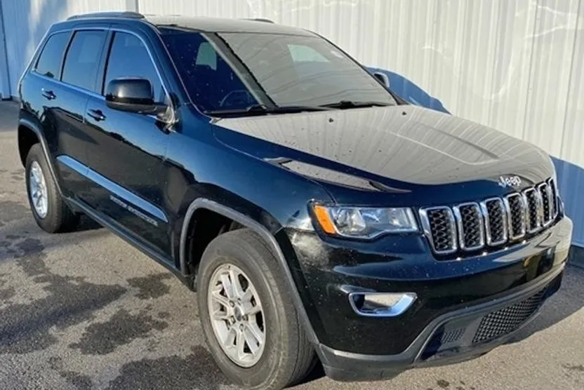 2018 Jeep Grand Cherokee Laredo photo 1