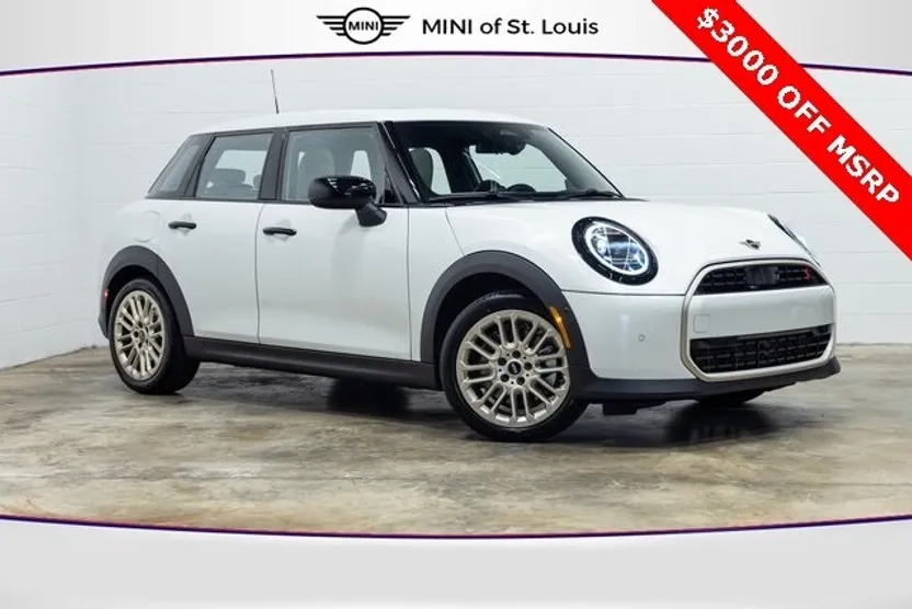 2025 Mini Cooper Signature Hardtop photo 1