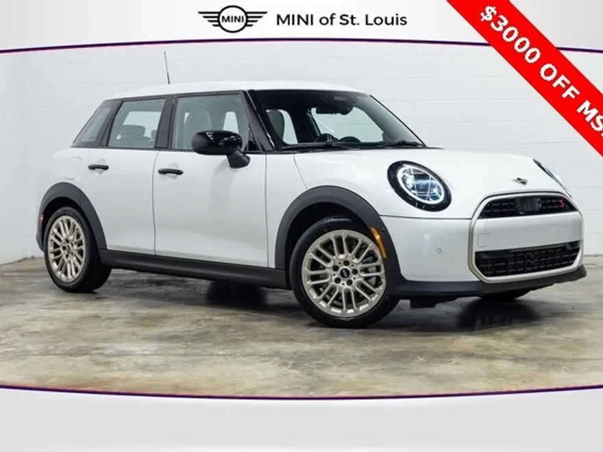 2025 Mini Cooper Signature Hardtop photo 1