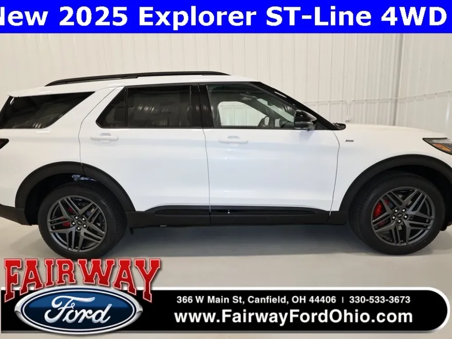 2025 Ford Explorer ST-Line photo 1