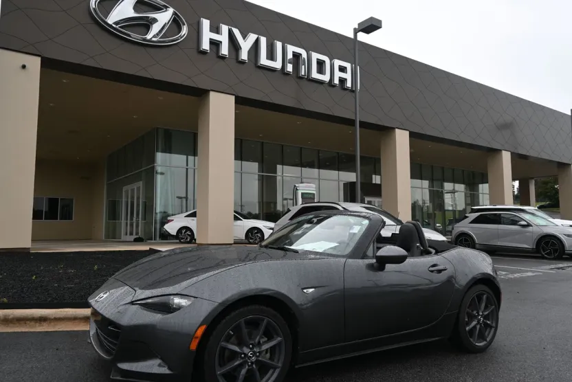 2019 Mazda MX-5 Miata Grand Touring photo 1
