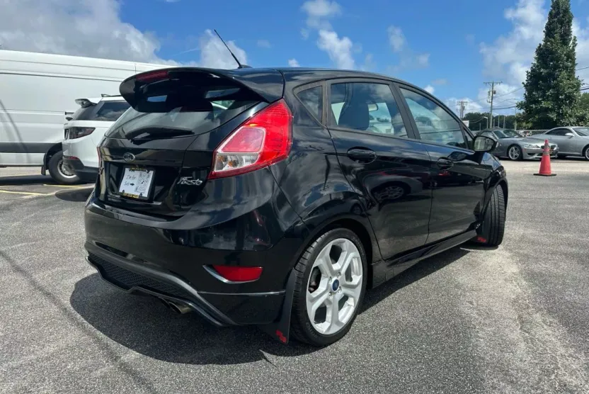 2019 Ford Fiesta ST photo 1