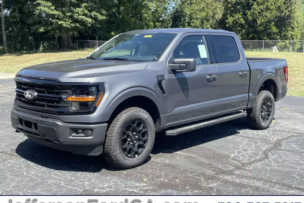 2025 Ford F-150 XLT photo 1