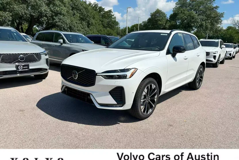 2026 Volvo XC60 B5 Plus photo 1