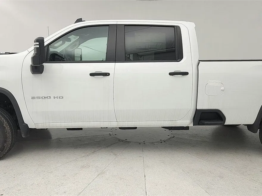 2024 Chevrolet Silverado 2500HD photo 1
