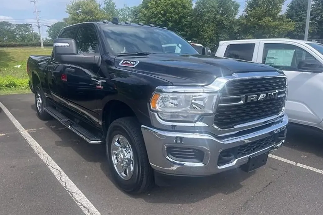 2023 Ram 2500 Tradesman photo 1