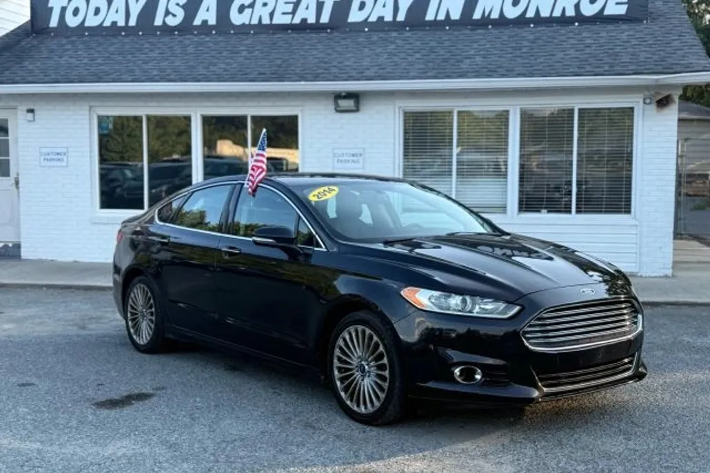 2014 Ford Fusion Titanium photo 1