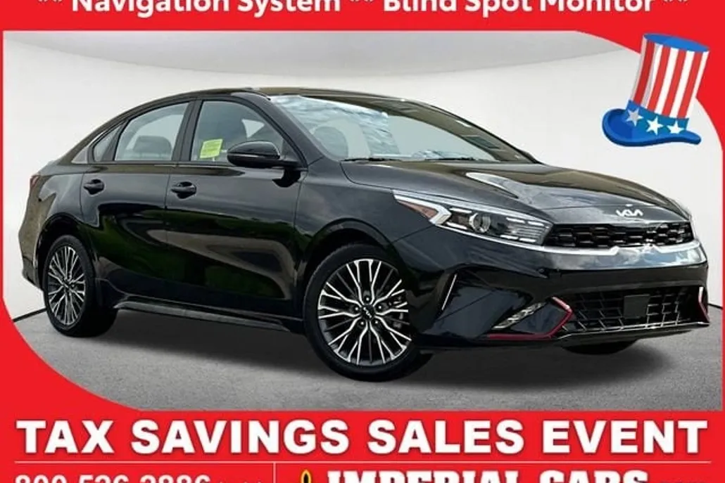 2024 Kia Forte GT-Line photo 1