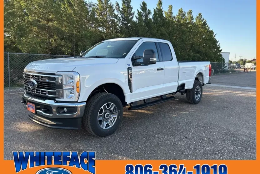 2025 Ford F-350 XLT photo 1