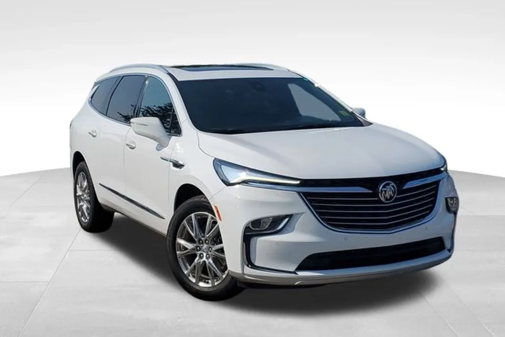 2023 Buick Enclave Essence photo 1