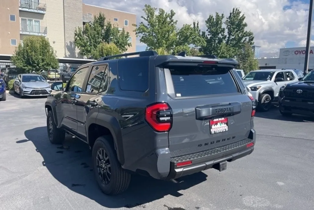 2025 Toyota 4Runner SR5 photo 1