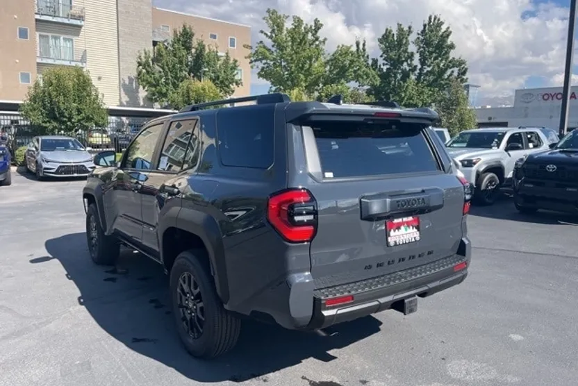 2025 Toyota 4Runner SR5 photo 1