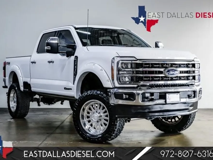 2023 Ford F-250 Lariat photo 1
