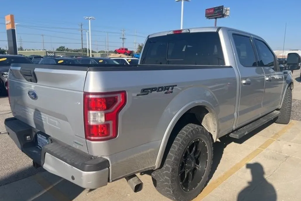 2019 Ford F-150 XLT photo 1