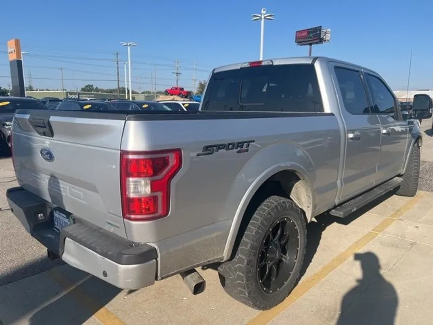 2019 Ford F-150 XLT photo 1