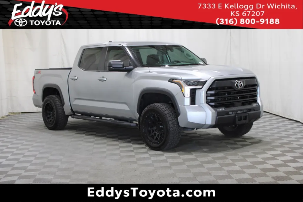 2024 Toyota Tundra SR5 photo 1