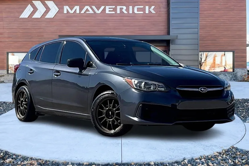 2017 Subaru Impreza 2.0i photo 1